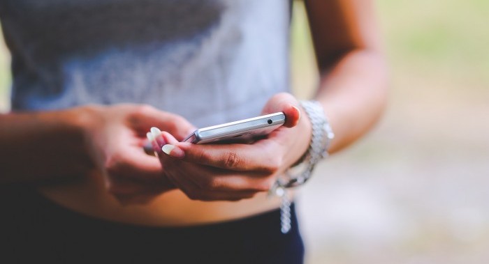 woman with cell phone